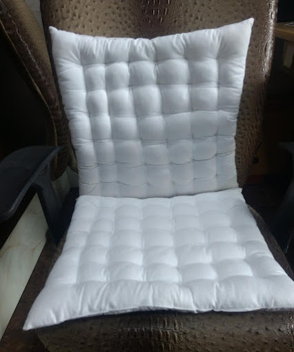 Neo Polly Pillow